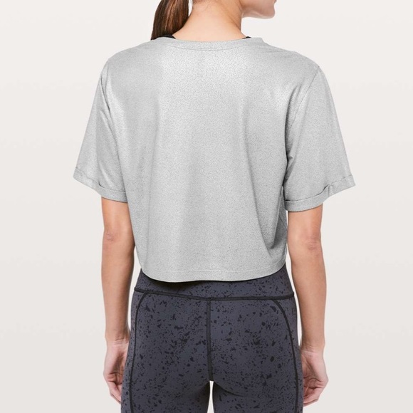 Lululemon SoulCycle To The Beat crop tee NWT LIMITED EDITION Size 4 Metal Gray - Picture 8 of 15